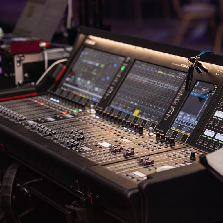 Dm7 mixer